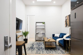 78-4D Quality 1br W&D Skylight By Central Park